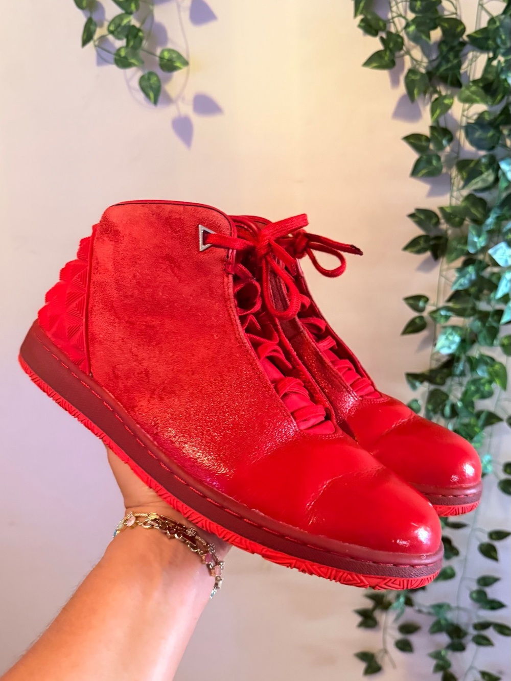 Jordan Mens sneakers instigador 🚨 - Picture 2 of 9